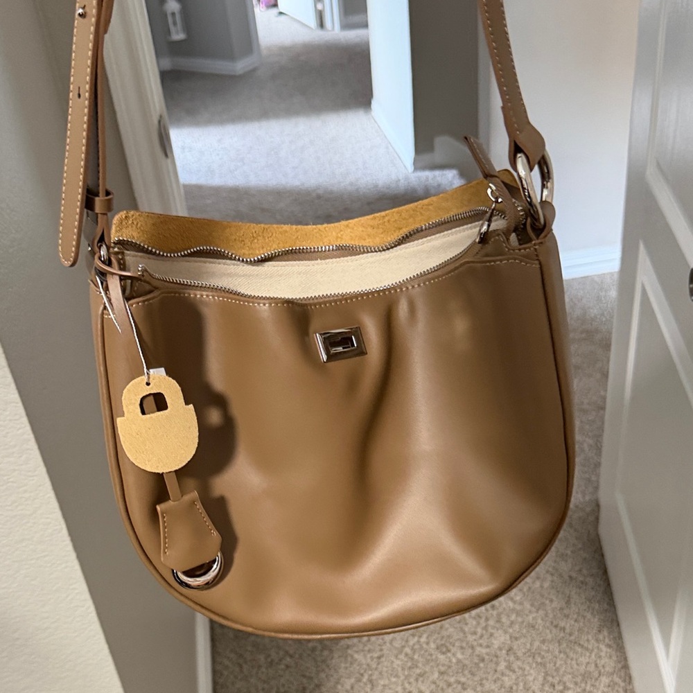 Tan Leather Shoulder Bag